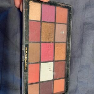 Revolution Eyeshadow Palette - Pink, Gold, Brown, Cream